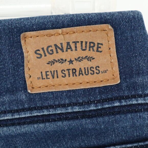 Levis Signature Jeans Womens 2 Pull On Super Skinny Shaping Blue Stretch Denim - Picture 6 of 12